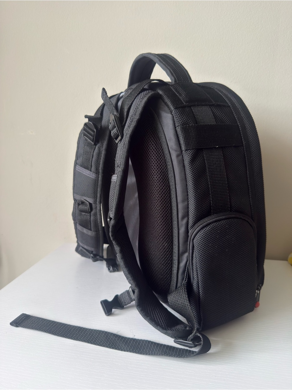 Camera Backpack – Excellent Condition - Picture 5 of 8